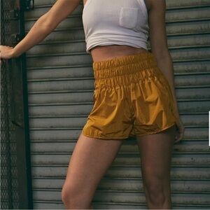 Free People The Way Home Women's Mustard Shorts, M